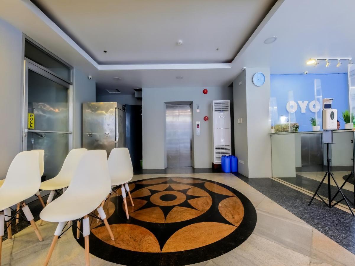 Vaccinated Staff - Oyo 837 Kysabel Hotel Paco Екстер'єр фото
